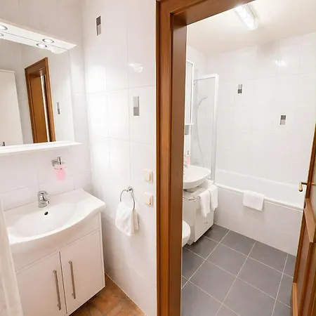 Ferienwohnung Hinterthal Апартаменты *